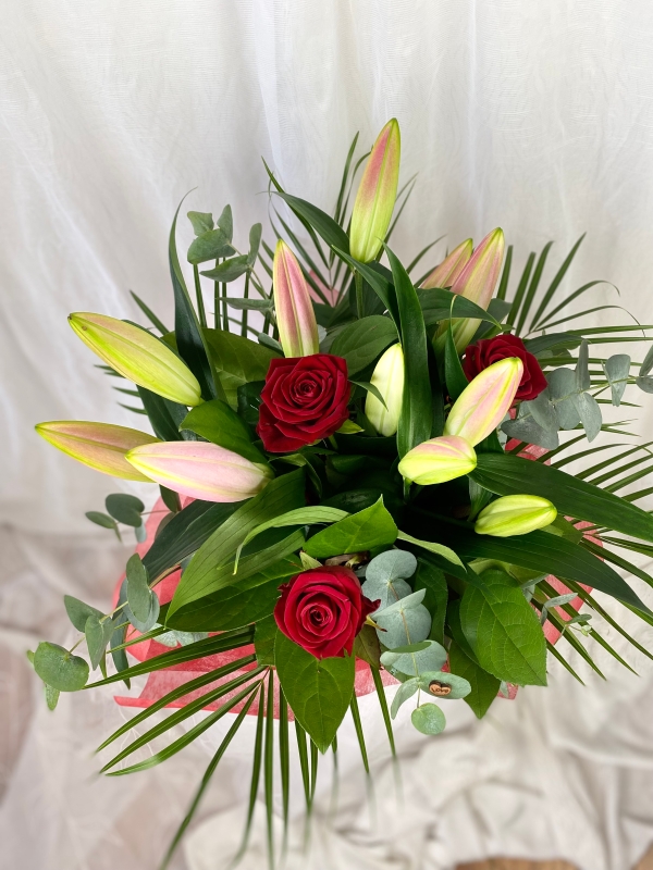Red Rose & Scented Oriental Lily Vase