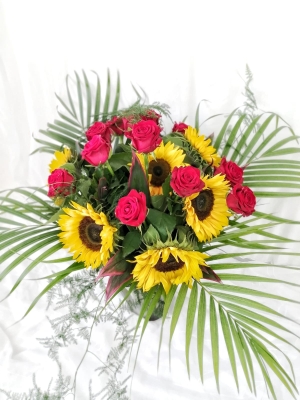 Striking Sunflower & red rose bouquet