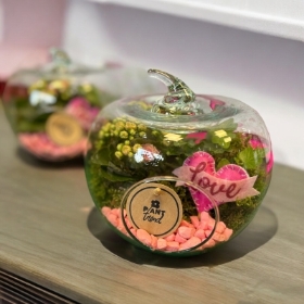 Glass Apple